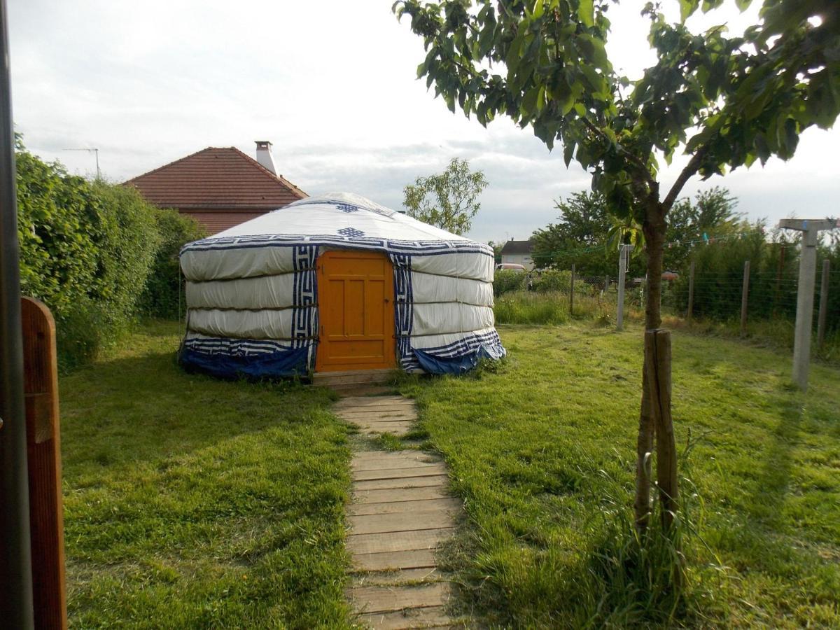 Yourte Mongole Huriel Exteriér fotografie